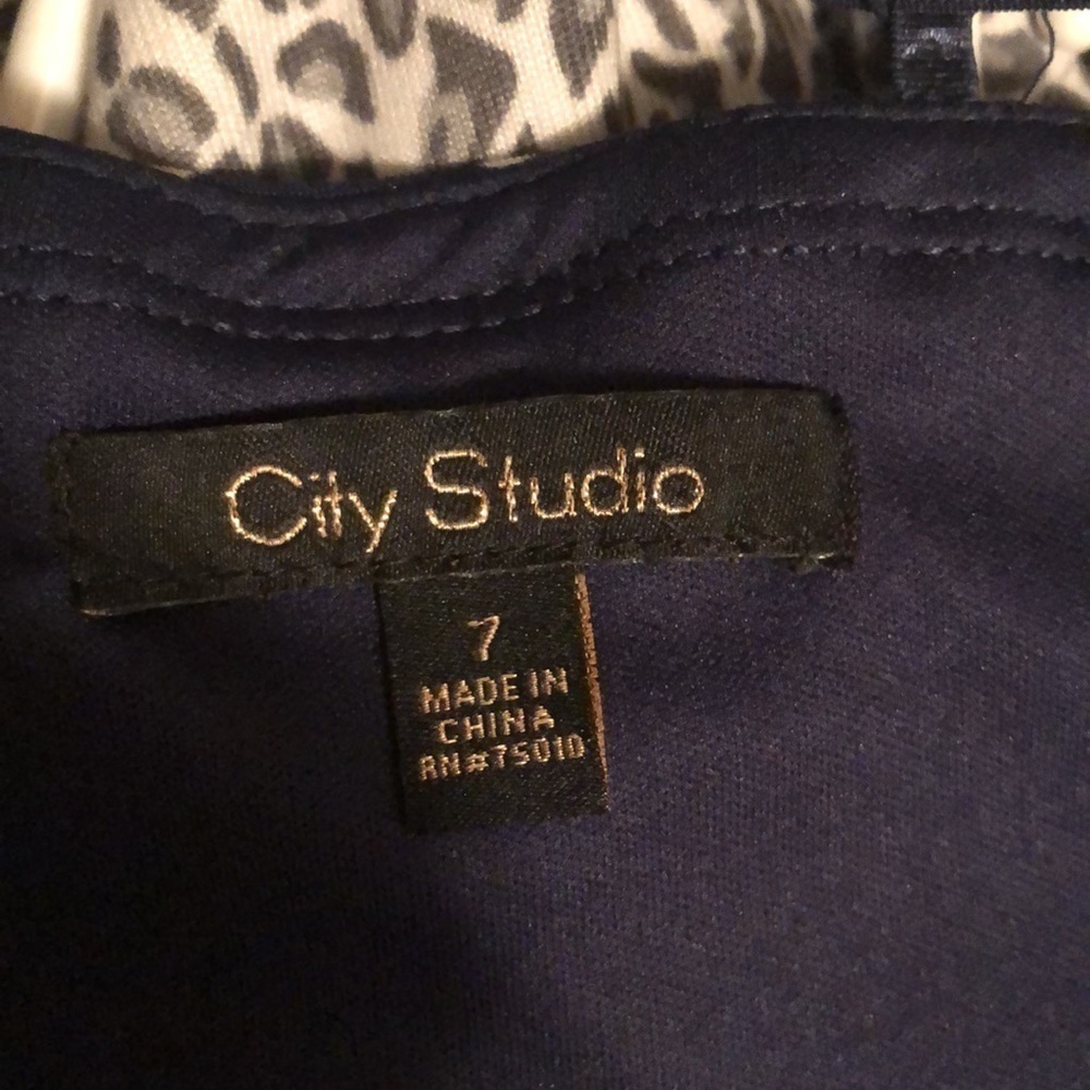 City Studio fit and flare black dress with pink, sz7 - Picture 4 of 6
